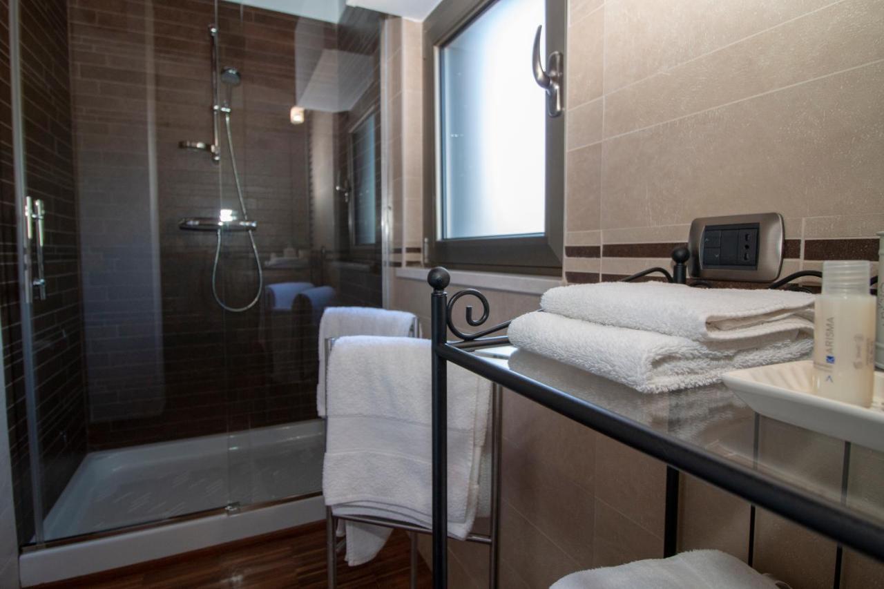 B&B Valleluna Trani Eksteriør billede